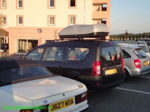 Dacia met dakkoffer