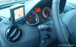 TomTom aangesloten op zekeringkast