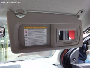 zonneklep van de dacia lodgy