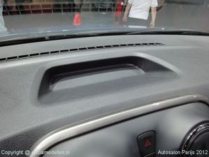 Dacia Logan Sedan Autosalon Parijs