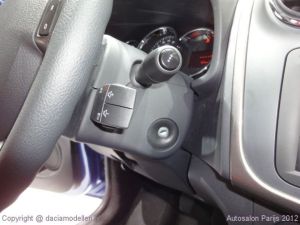 Dacia Logan Sedan Autosalon Parijs
