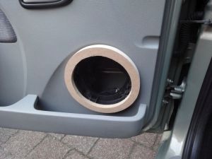 speakers