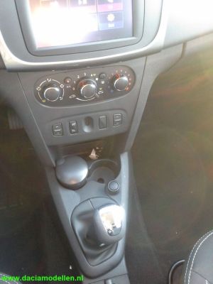 Sandero Automaat Easy R