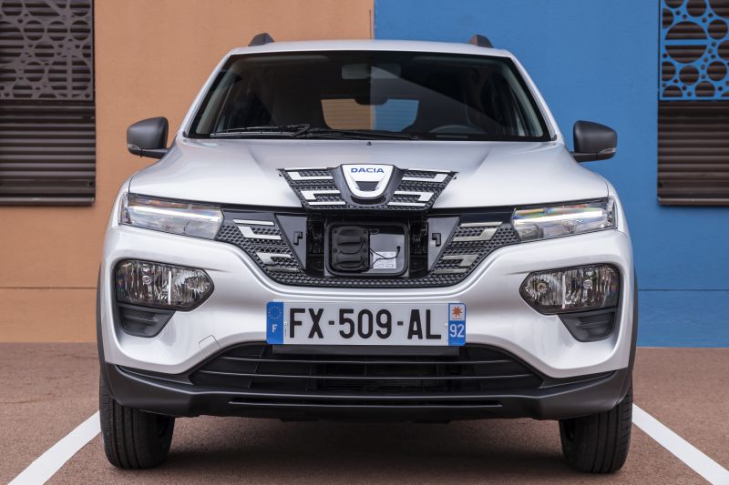 Dacia Spring versus Dacia Sandero