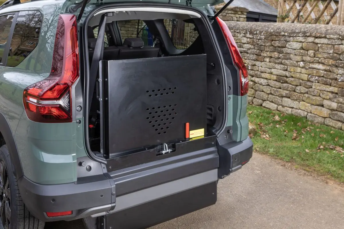 Dacia Jogger als rolstoelvervoerder geschikt gemaakt