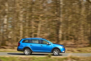 Logan MCV Stepway 2017