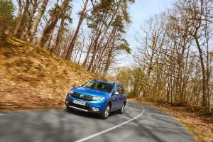 Logan MCV Stepway 2017