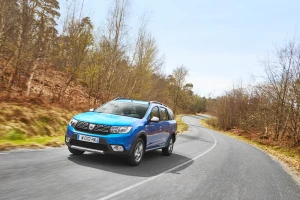 Logan MCV Stepway 2017